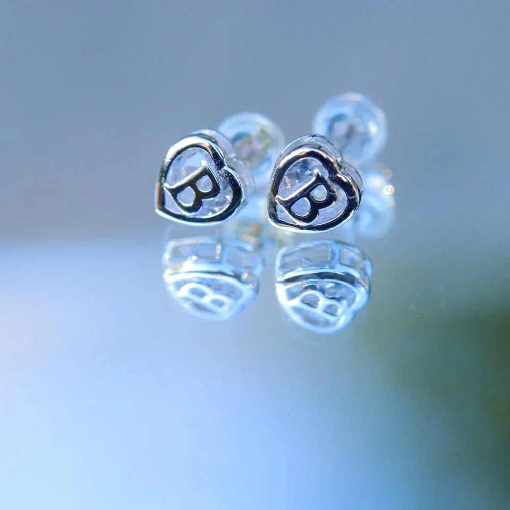 925 SILVERšHEART INITIAL STUD EARRINGS WOMEN TEEN GIRLS MOM DAUGHTER, ELDM153S - Picture 4 of 7